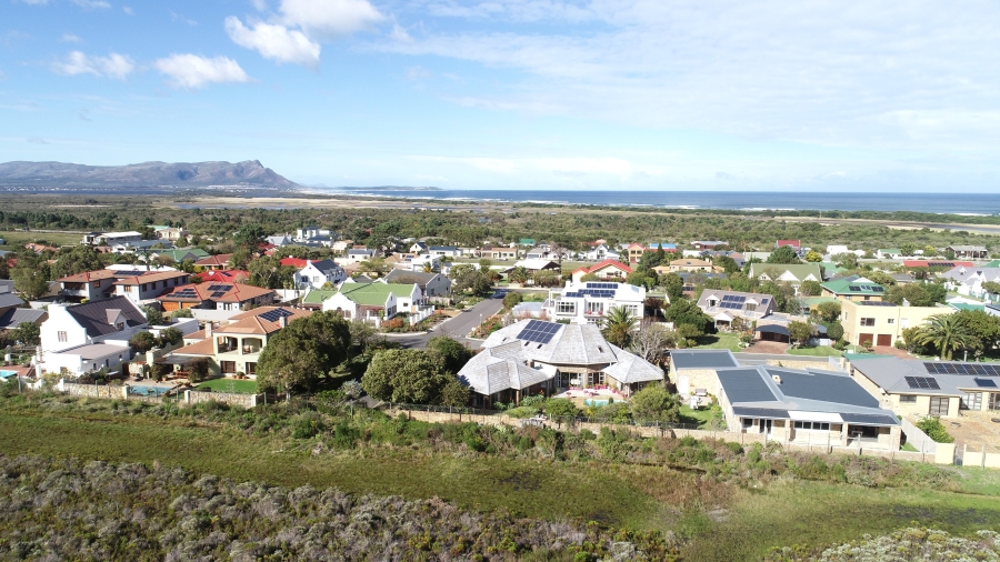 3 Bedroom Property for Sale in Heuningkloof Western Cape